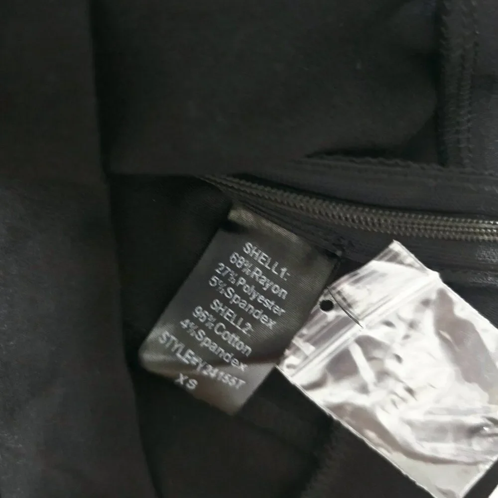 Tuckernuck - Size XS - Mixed‎ Media Gracia Black & Blue Top $128